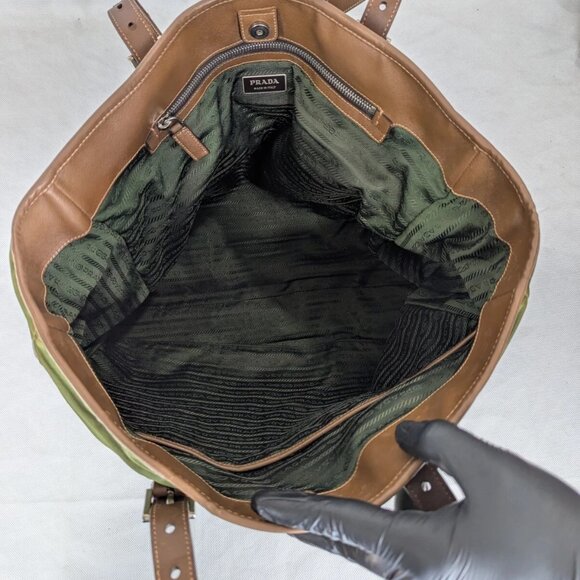 Authentic Prada Nylon Classic Handbag Olive Green Made In Italy - Picture 4 of 15
